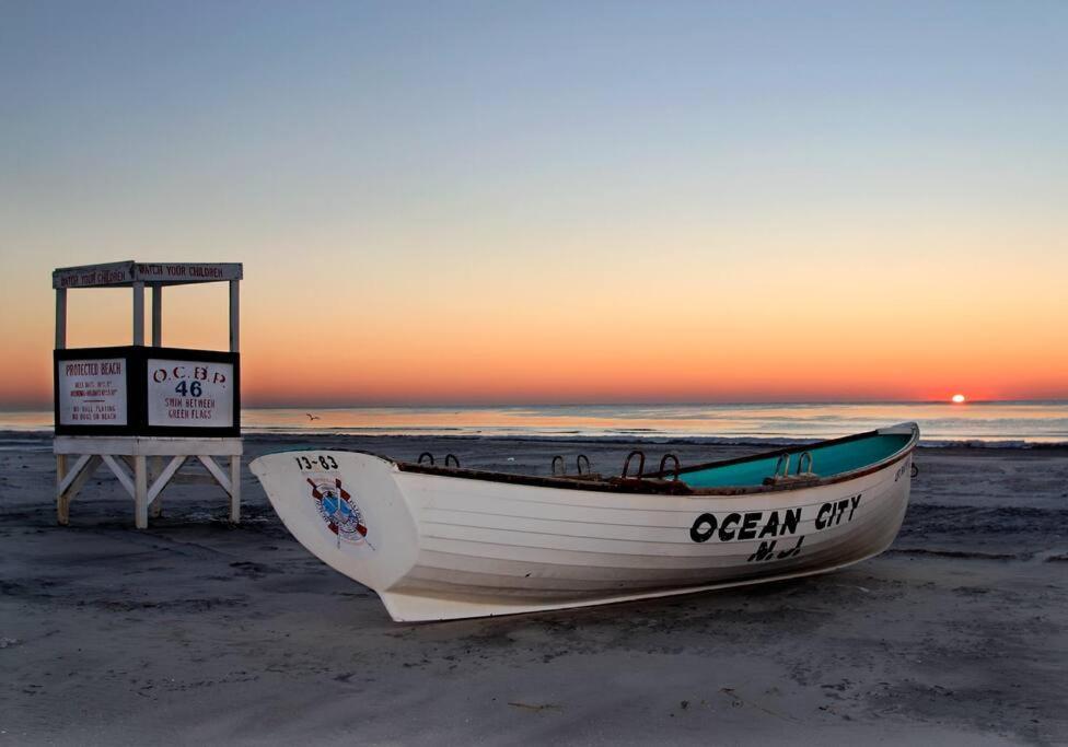 Beautiful Condo Sleeps 4- Only 2 Blocks From Beach Ocean City Zewnętrze zdjęcie